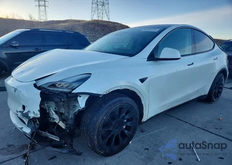 2021 Tesla Model Y из США, поврежденный, VIN 5YJYGDEE9MF074907